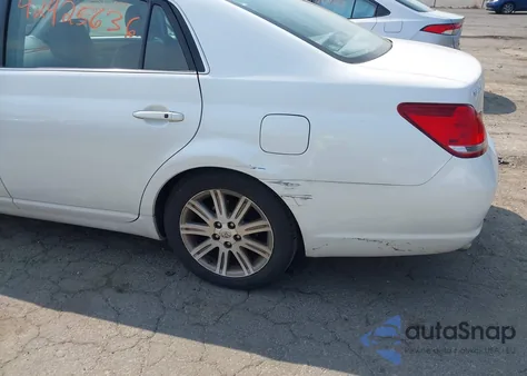 2007 Toyota Avalon Limited z USA, uszkodzony, nr VIN 4T1BK36B47U241328